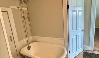 889 Hope St 3, Bristol, RI 02809