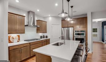 74 Fairway Dr, Acworth, GA 30101
