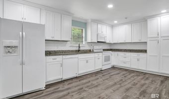 17714 Horseneck Rd, Bay Minette, AL 36507