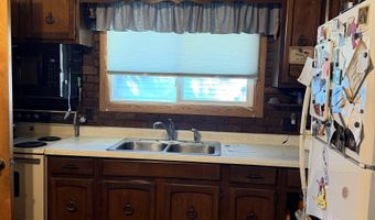 128 E Main St, Agency, IA 52530