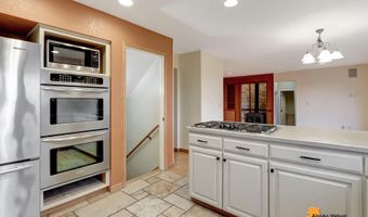 6411 Ridge Tree Cir, Anchorage, AK 99507