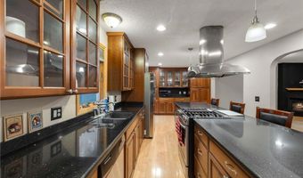 101 Hidden Meadow Ct, Apple Valley, MN 55124