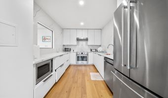 501 SLATERS Ln 402, Alexandria, VA 22314