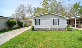 953 Savannah River Dr, Adrian, MI 49221