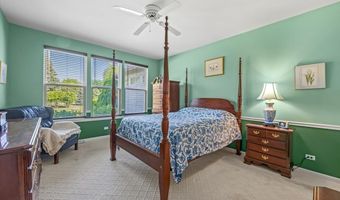 4041 Whitehall Ln, Algonquin, IL 60102