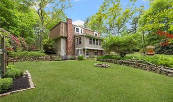 12 Robin Vale Dr, Glocester, RI 02857