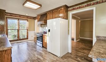 9206 Barker Rd, Athens, AL 35614