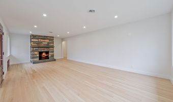 21 E CENTRAL Ave, Bergenfield, NJ 07621