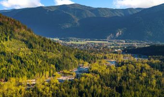 883 Mountain View Rd, Clark Fork, ID 83811