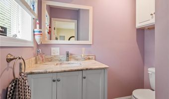 882 Point Judith Rd, Narragansett, RI 02882