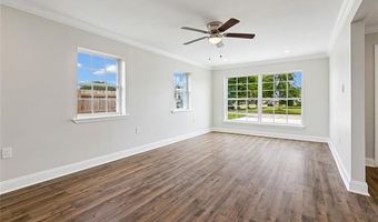 300 CHINCHILLA Dr, Arabi, LA 70032