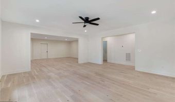 290 Christopher Robin Rd, Alpharetta, GA 30005