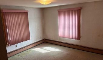 44 Valente Dr, Cranston, RI 02920