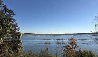 312 Bull Ln, Beaufort, SC 29902