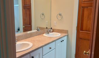2 Parker Farm Ln, Amherst, NH 03031