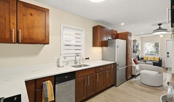 985 Peerless Ave, Akron, OH 44320