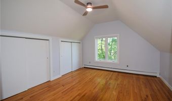 32 J H Dwyer Dr, Middletown, RI 02842