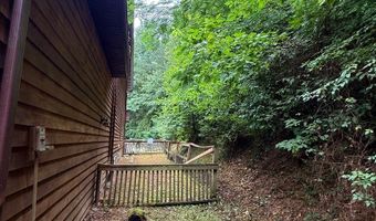 940 Daniels Crk, Banner, KY 41603