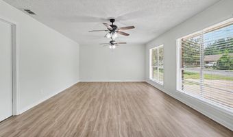 2074 Trailwood Dr, Biloxi, MS 39532