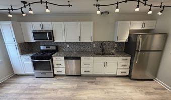 303 S Border St, Benton, AR 72015