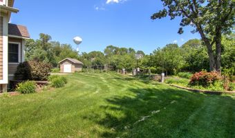 907 Sandalwood Dr, Altoona, WI 54720