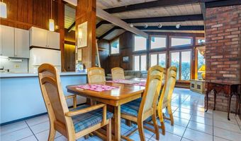 35 Sunset Ave, North Kingstown, RI 02874