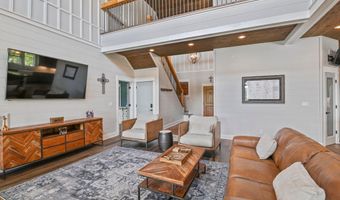 722 Lakeshore Dr, Autaugaville, AL 36003