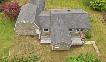 40 Cape Cod Ln, Barnstable, MA 02630