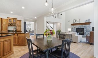 780 S Sussex Ct, Aurora, OH 44202