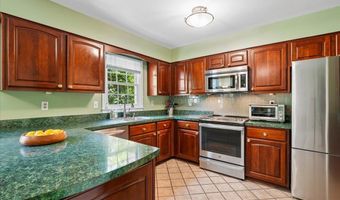 10109 LANGHORNE Ct, Bethesda, MD 20817