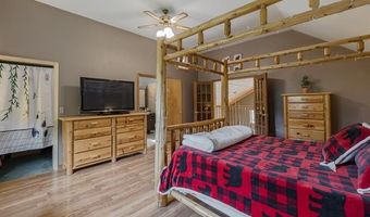 9038 Lahring Rd, Argentine, MI 48436
