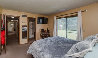 924 W Cedarwood Ct, Andover, KS 67002