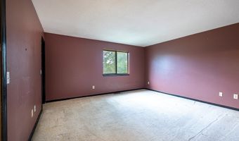 10 South St 77, Danbury, CT 06810