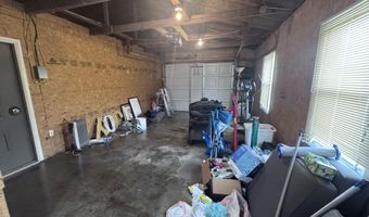 711 S Simon St, Ada, OH 45810
