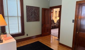 610 N 5th St, Atchison, KS 66002