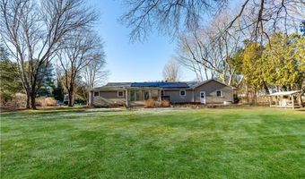 38 Greenwood Rd, North Kingstown, RI 02852