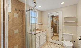 104 Sloop Creek Rd, Bayville, NJ 08721