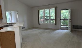 1452 Fox Pointe Cir, Ann Arbor, MI 48108