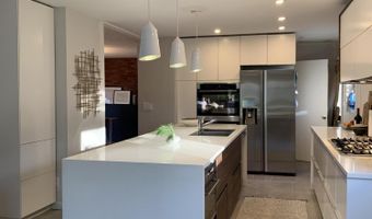 3177 Sunnywood Dr, Ann Arbor, MI 48103