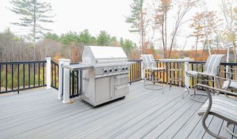 237 Woodland Way, Ayer, MA 01432