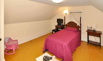 75 S South Park St, Bangor, ME 04401