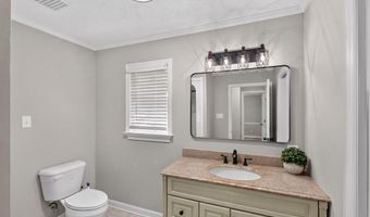 213 N Cleveland Ave, Adel, GA 31620