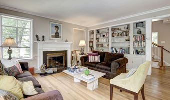 5204 WESTWOOD Dr, Bethesda, MD 20816