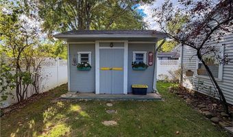 425 Southward Dr, Austintown, OH 44515