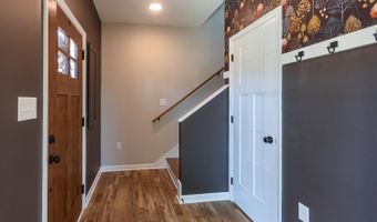 413 North Ave, Appomattox, VA 24522