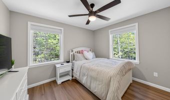 47 Chestnut Dr, Allenstown, NH 03275