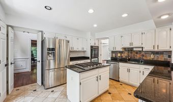 8201 HECTIC HILL Ln, Rockville, MD 20854