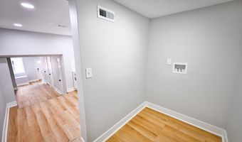 233 S CHAPEL St, Baltimore, MD 21231