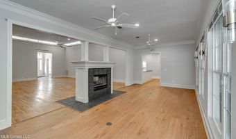 121 Poplar Ridge Dr, Brandon, MS 39047