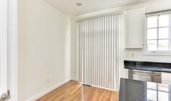 315 S HENRY St S, Alexandria, VA 22314